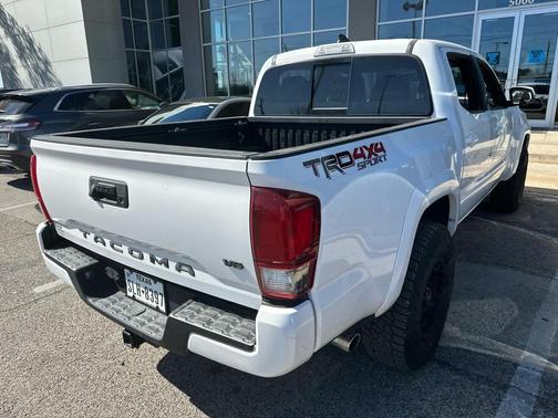 2017 Toyota Tacoma TRD Sport