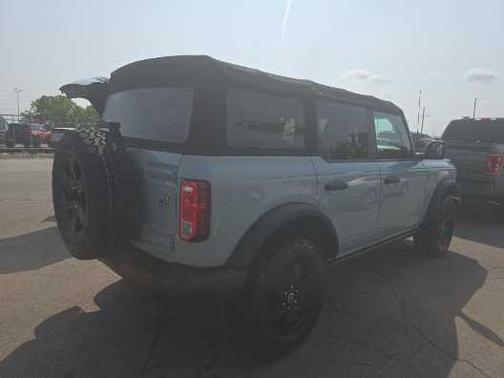 2022 Ford Bronco Black Diamond
