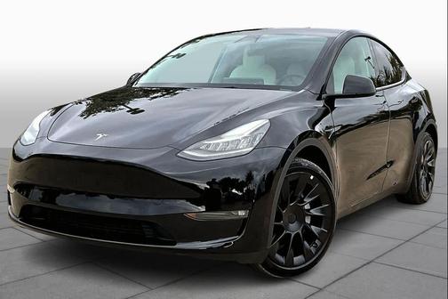 2022 Tesla Model Y Long Range Dual Motor All-Wheel Drive