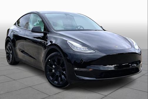 2022 Tesla Model Y Long Range Dual Motor All-Wheel Drive