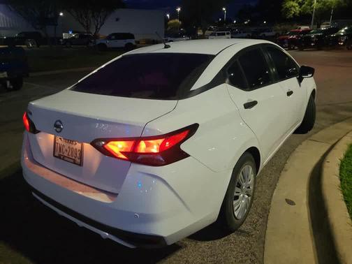 2021 Nissan Versa 1.6 S