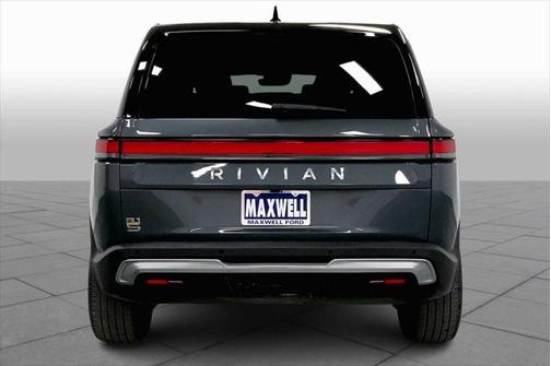 2023 Rivian R1S Adventure
