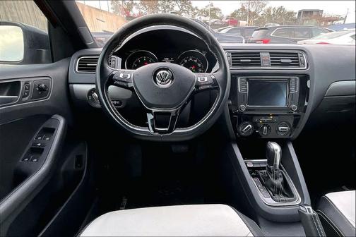 2016 Volkswagen Jetta 1.8T Sport