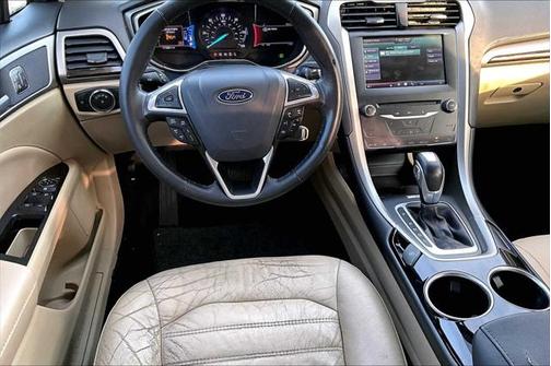 2014 Ford Fusion Hybrid SE