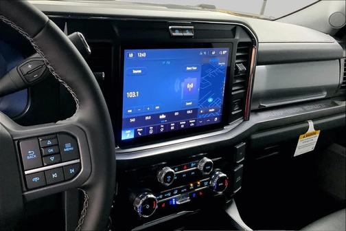 Avalanche 2026 Ford F-350 Lariat