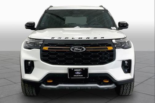Star White Metallic Tri-Coat 2026 Ford Explorer Tremor