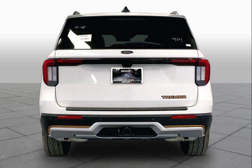 Star White Metallic Tri-Coat 2026 Ford Explorer Tremor