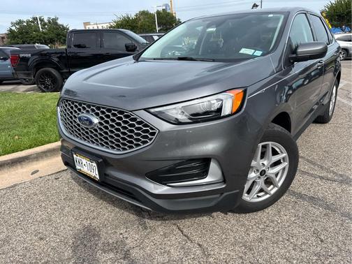 Carbonized Gray Metallic 2024 Ford Edge SEL