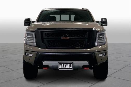 Photo 3 of 31 of 2020 Nissan Titan XD PRO-4X