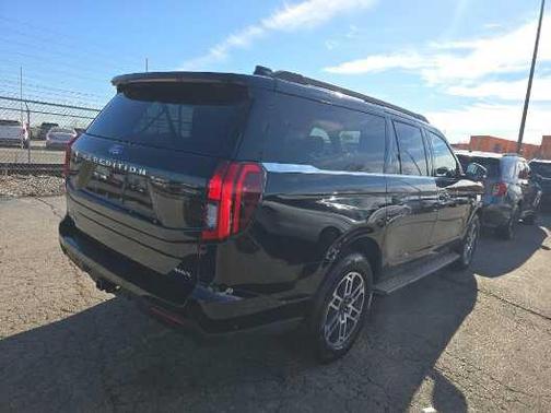 2025 Ford Expedition Max Active 4x2