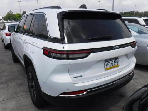 2023 Jeep Grand Cherokee 4xe Base