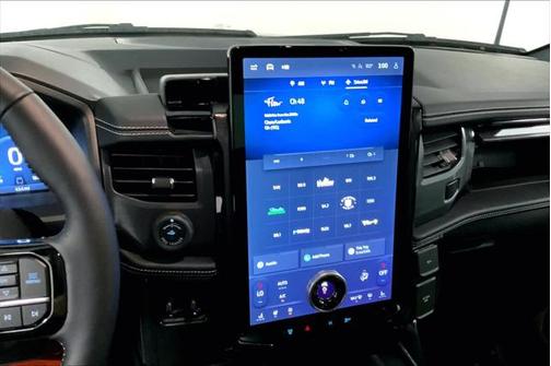 2025 Ford F-150 Lightning Platinum