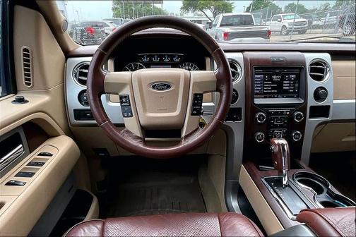 Tuxedo Black Metallic/Pale Adobe Metallic 2014 Ford F-150 King Ranch