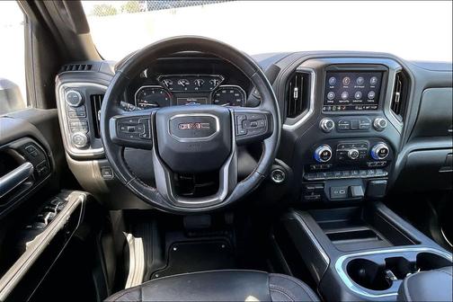 Summit White 2021 GMC Sierra 2500 AT4