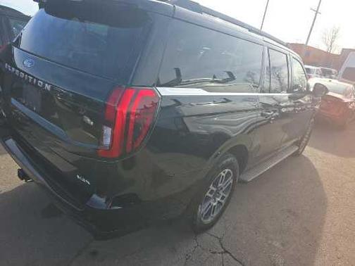 2025 Ford Expedition Max Active 4x4