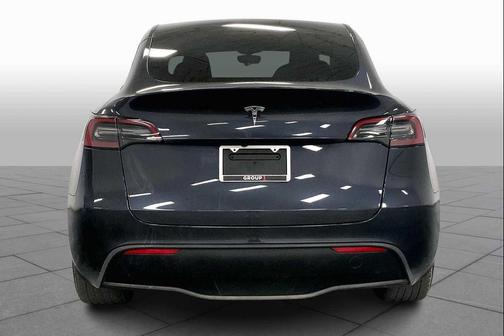 2024 Tesla Model Y RWD