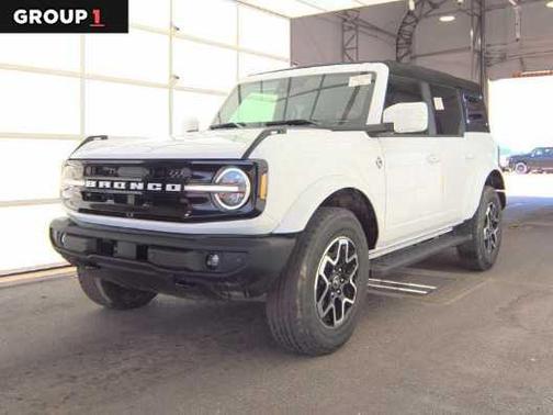 2024 Ford Bronco Outer Banks