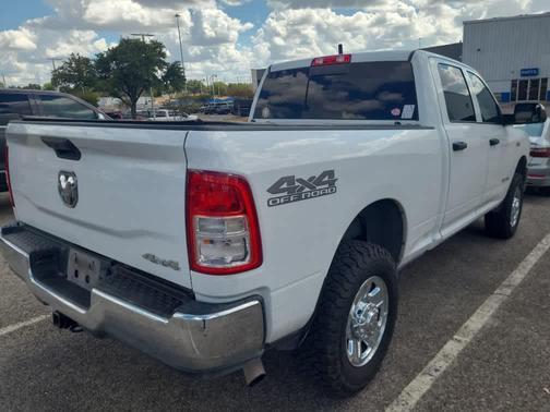 2021 RAM 2500 Tradesman Crew Cab 4x4 6'4' Box
