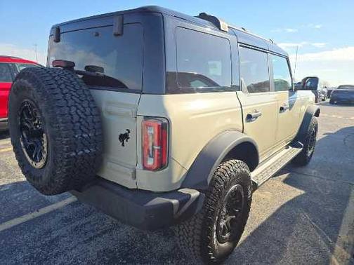Desert Sand 2025 Ford Bronco Outer Banks