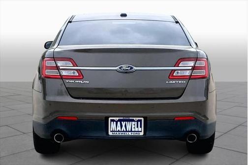 2015 Ford Taurus Limited