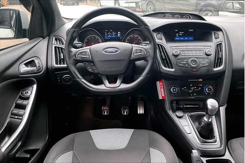 2018 Ford Focus ST