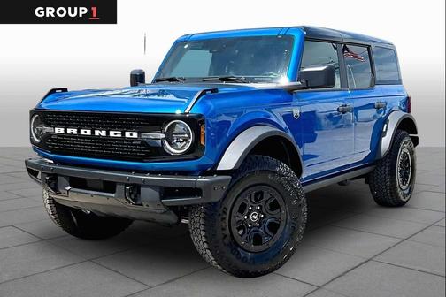 Velocity Blue Metallic 2025 Ford Bronco Big Bend