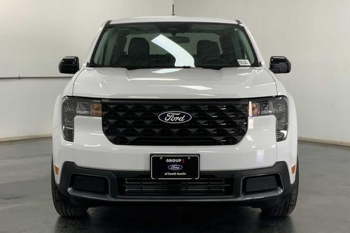 Oxford White 2025 Ford Maverick XLT