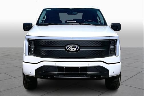 Oxford White 2025 Ford F-150 Lightning Flash