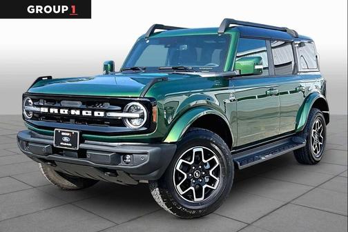 Eruption Green Metallic 2025 Ford Bronco Outer Banks