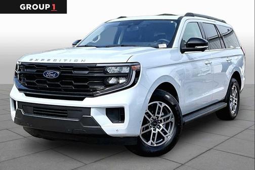 Space Silver Metallic 2025 Ford Expedition Active