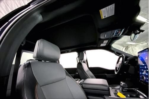 2024 Ford F-150 Lightning LARIAT