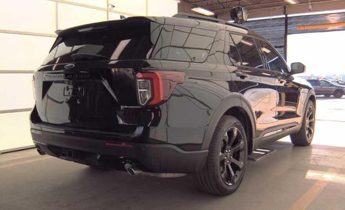 2024 Ford Explorer ST-Line