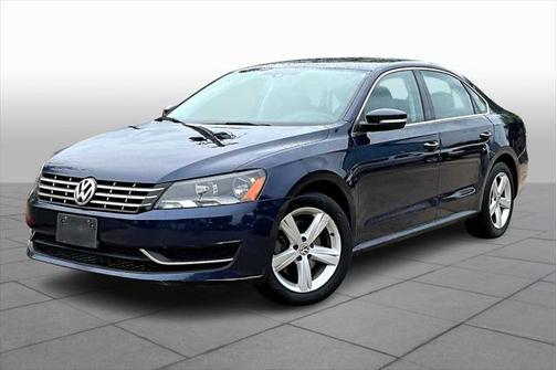2013 Volkswagen Passat 2.0 TDI SE w/ Sunroof