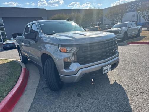 2024 Chevrolet Silverado 1500 Custom