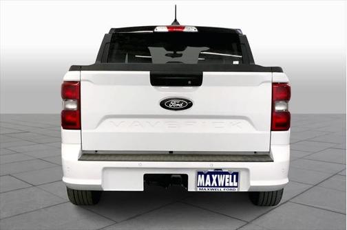 2025 Ford Maverick Lobo Standard
