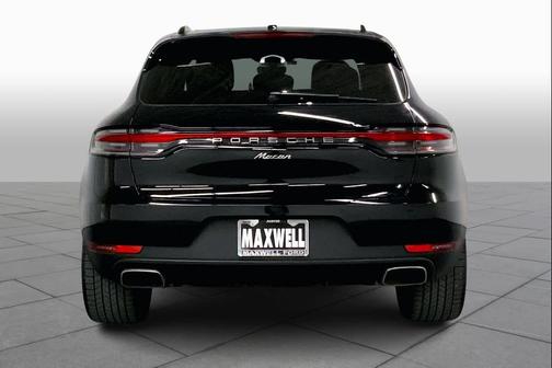 2021 Porsche Macan Base (PDK)