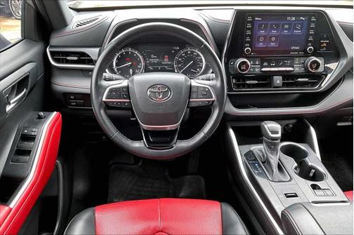 2022 Toyota Highlander XSE