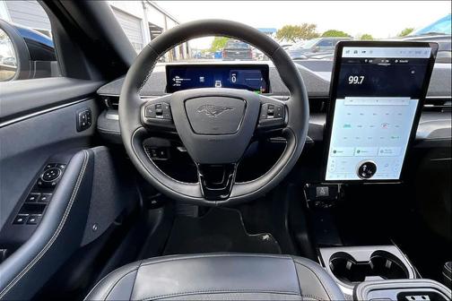 Molten Magenta Metallic Tri-Coat 2025 Ford Mustang Mach-E GT