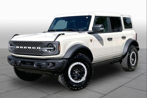 Desert Sand 2025 Ford Bronco Badlands