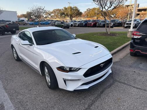 2020 Ford Mustang EcoBoost
