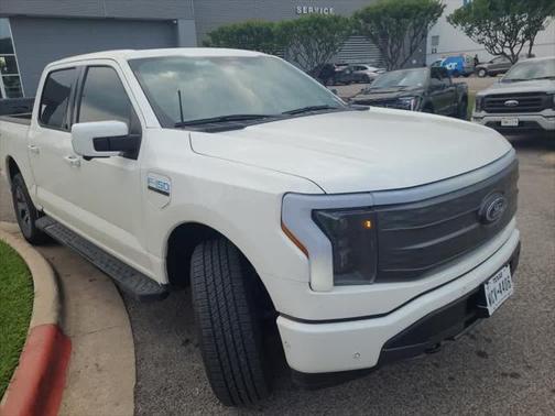 2023 Ford F-150 Lightning LARIAT