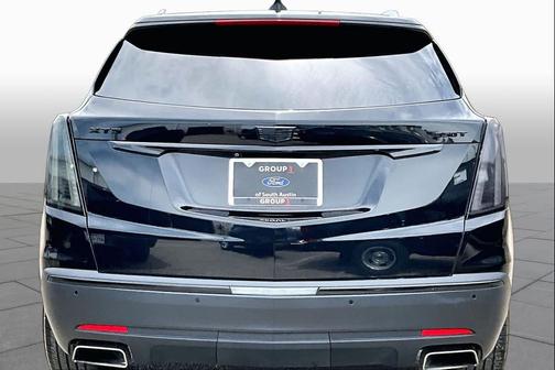 Stellar Black Metallic 2021 Cadillac XT5 Luxury