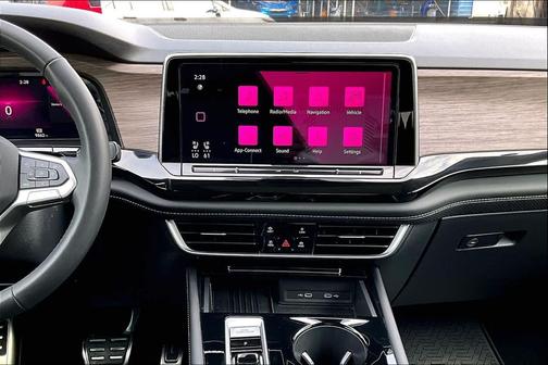 2025 Volkswagen Atlas 2.0T SEL Premium R-Line 4MOTION