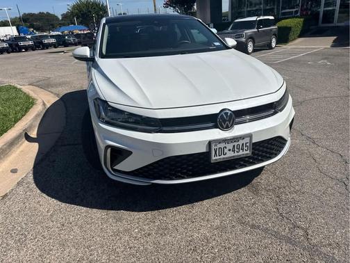 Opal White Pearl 2025 Volkswagen Jetta 1.5T SEL