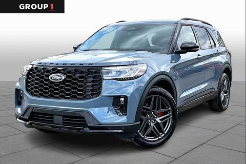Vapor Blue Metallic 2025 Ford Explorer ST-Line