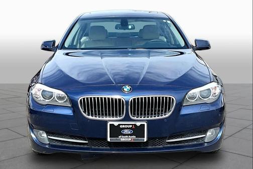 2011 BMW 528 528i
