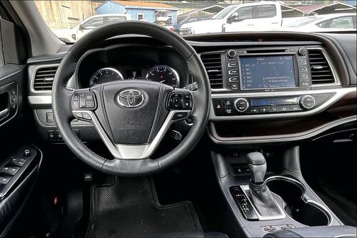 2014 Toyota Highlander Limited Platinum