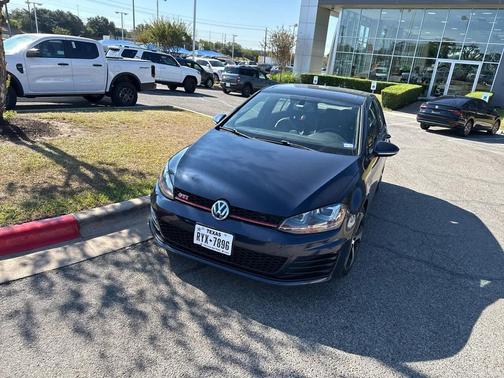 2017 Volkswagen Golf GTI 2.0T SE 4-Door