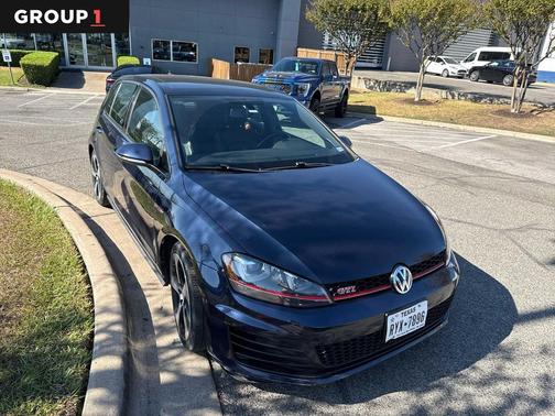2017 Volkswagen Golf GTI 2.0T SE 4-Door