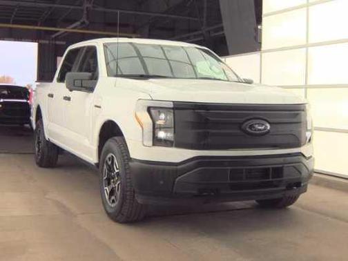 Oxford White 2022 Ford F-150 Lightning Pro